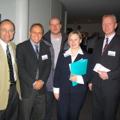 2002, Minsk-Forum, Vorstand der deutsch-belarussischen Gesellschaft e.V. (dbg), v.l.n.r.: Dr. Jan Clauss, Dr. Dirk Tröndle, Peter Liesegang, Tatjana Kreuch & Dr. Rainer