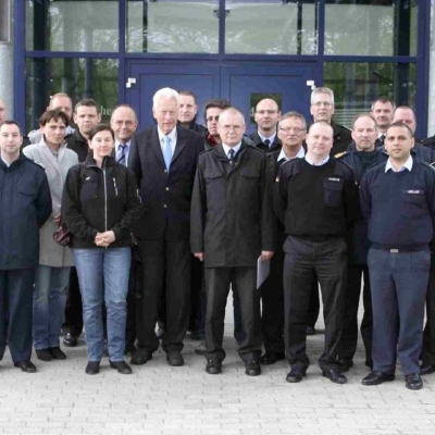 2011, Staatssekretär a.D. Dr. Dieter Kastrup mit Seminarteilnehmern des Streitkräfteunterstützungskommandos im Köln-Porz-Wahnheide